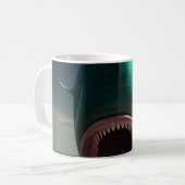 Shark sculpture on the beach kaffeetasse (Vorderseite Links)