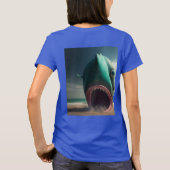 Shark sculpture on the beach T-Shirt (Rückseite)