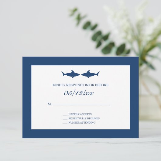 Shark Wedding RSVP Enclosure Card Begleitkarte (Stehend Vorderseite)