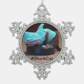 #SharkCat Schneeflocke-Verzierungen Schneeflocken Zinn-Ornament (Vorderseite)