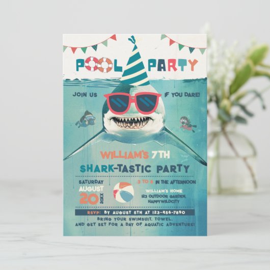 Sharktastic Pool Party Einladung (Stehend Vorderseite)