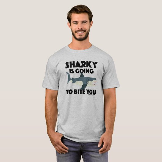 Sharky wird euch beim Design beißen - Männergrunds T-Shirt (Vorne ganz)
