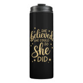 She Believed She Could So She Did Graduation  Thermosbecher (Vorderseite)