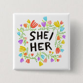 SHE?HER Pronouns Rainbow Floral Wreath Button (Vorderseite)