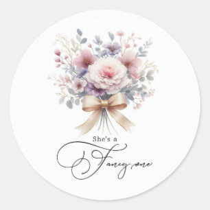 "She is a Extravagant One" Pink Floral 1st Birthda Runder Aufkleber