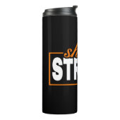 SHE IS STRONG... THERMOSBECHER (Nach links gedreht)