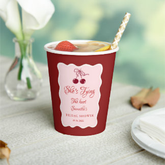 She is tying the knot Bridal Shower Pappbecher