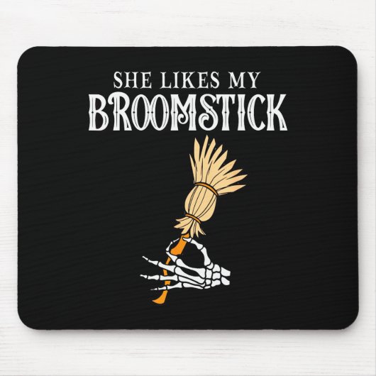 She Likes My Broomstick Couples Pumpkins Skeleton Mousepad (Vorne)