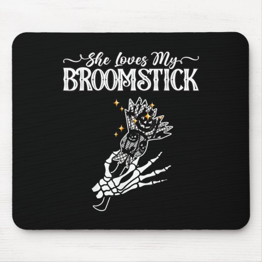 She Loves My Broomstick I Like Her Pumpkins Couple Mousepad (Vorne)