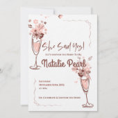 She Said Yes Blush Floral Champagne Bridal Shower Einladung (Vorderseite)