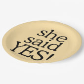 She Said Yes!!!!! | Engagement Celebration Design Pappteller (Schrägansicht)