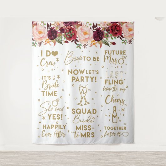 She said yesFloral Burgundy Bridal Shower Backdrop Wandteppich (Vorderseite)