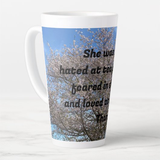 "She was hated at tea parties . . ." Latte Mug Milchtasse (Linke Ecke)