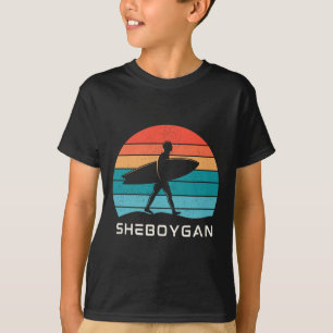 Sheboygan Surft auf dem Lake Michigan - Das Malibu T-Shirt