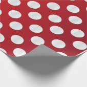 Sheen Red und White Large Polka Dots Geschenkpapier (Ecke)