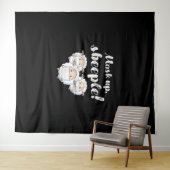 Sheep in mask Tier Lovers Wandteppich (Beispiel (Horizontal))