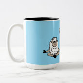 Sheep Three Tired Exhausted Yoga Meditation Poses Zweifarbige Tasse (Links)
