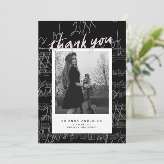 Sheet Music Script Blk Foto Abschluss Vielen Dank Einladung (Stehend Vorderseite)