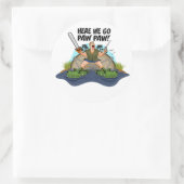 Shelby der Sumpf Mann - Hier geht's Paw Runder Aufkleber (Tasche)