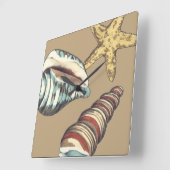 Shell Trio on Khaki Quadratische Wanduhr (Winkel)