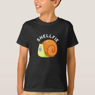 Shellfie Funny Snail Selfie Pun Dark BG T-Shirt