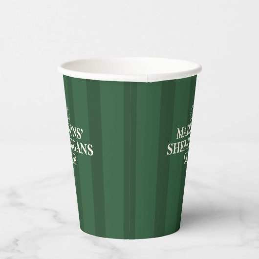 Shenanigan Family Name Green Stripes Pappbecher (Rechts)