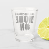 Shenanigan-Modus an Schnapsglas (Rückseite)