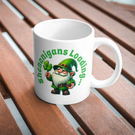 Shenanigans Loading Funny St. Patrick's Gnome Kaffeetasse