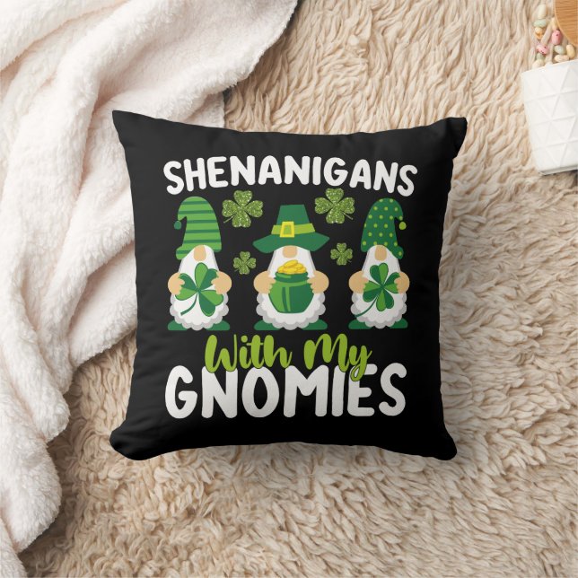 Shenanigans mit meinen Gnomies gewinnen St Patrick Kissen (Decke)