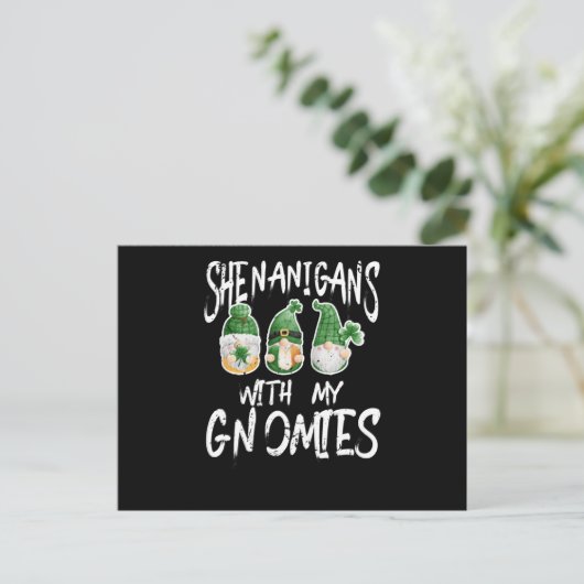 Shenanigans mit meinen Gnomies St. Patrick's Day G Postkarte (Stehend Vorderseite)