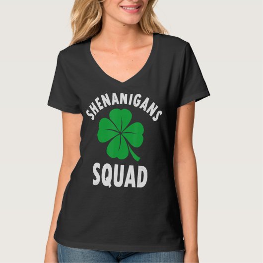 Shenanigans Squad Irish Funny Happy Saint Patrick T-Shirt (Vorderseite)
