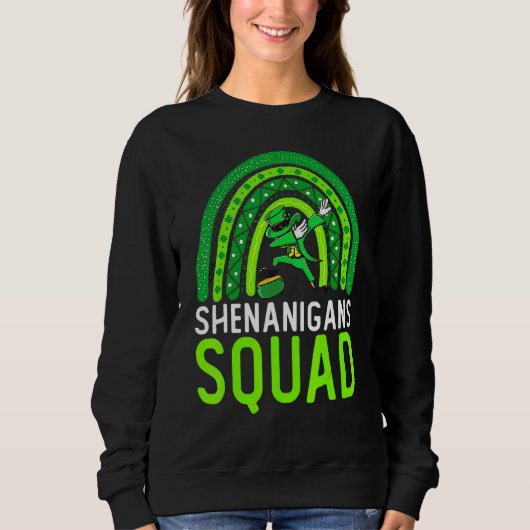 Shenanigans Squad Irish Funny Saint Patrick's Day Sweatshirt (Vorderseite)