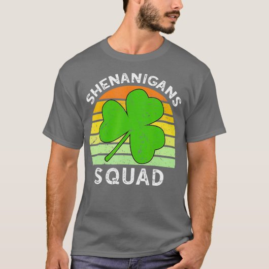 Shenanigans Squad Matching Vintag St Patricks T-Shirt (Vorderseite)