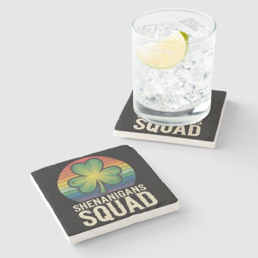 Shenanigans Squad passendes St. Patricks Day Grupp Steinuntersetzer (Seitenansicht)