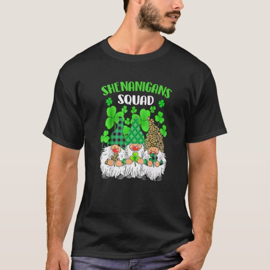 Shenanigans Squad St Patricks Day Gnomes Green Pro T-Shirt (Vorderseite)