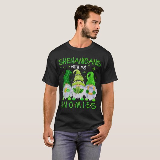 Shenanigans With My Gnomies St Patrick'S Day Gnome T-Shirt (Vorne ganz)