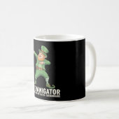 Shenanigator Dabbing Leprechaun St Patrick's Day Kaffeetasse (VorderseiteRechts)