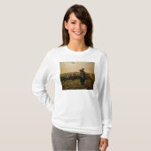 Shepherdess mit ihrer Menge, 1863 T-Shirt (Vorne ganz)