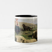 Shepherdess mit Schafen in einer Landschaft Zweifarbige Tasse (Mittel)