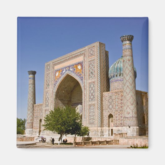 Sher-Dor Madrasah Magnet (Vorne)