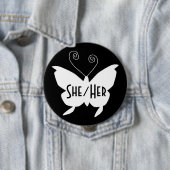 SHER/HER Diva Butterfly Round Black Button (Beispiel)