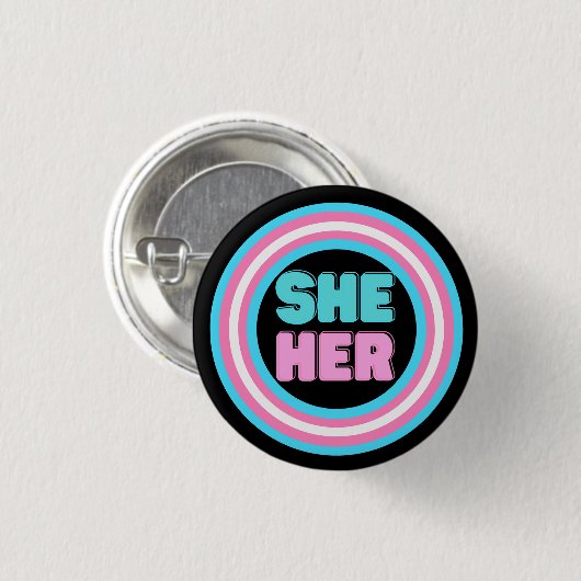 SHER IHR Pronoun Trans Pride Button (Vorne & Hinten)