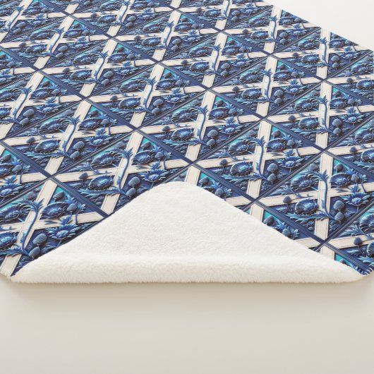 Sherpa Blanket mit Scottish Thistles Design Sherpadecke (3/4)