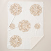 Sherpa Blanket with Mandala Patterns in Soft Brown Sherpadecke (Vorderseite)