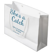 She's a catch bachelorette weekend name blue date große geschenktüte (Vorderseite Schrägansicht)