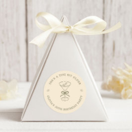 She's A Tini Bit Older Coffee Martini Birthday Runder Aufkleber