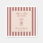 She's A Tini Bit Older Coffee Martini Birthday Serviette (Vorderseite)