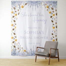 She's Found Her Honey Bridal Shower Backdrop Wandteppich