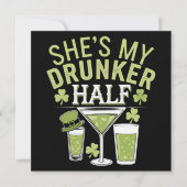 Shes mein Betrunkeneres halb St Patricks Matching  Einladung (Vorderseite)