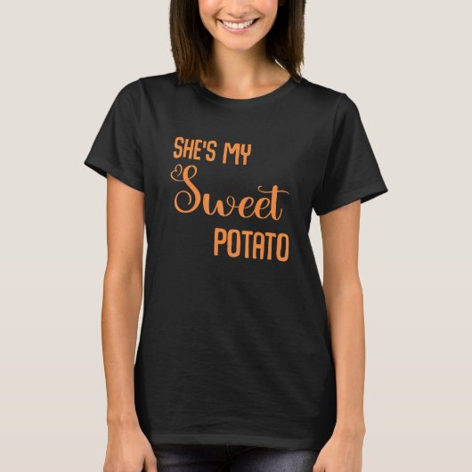 She's My Sweet Potato I Yam Couples Thanksgiving T-Shirt (Vorderseite)